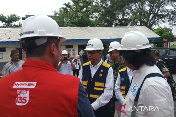 Wamen ESDM tinjau kesiapan stok BBM dan LPG di Cirebon jelang Lebaran