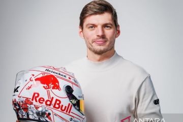 Verstappen kenalkan desain helm spesial jelang GP Jepang