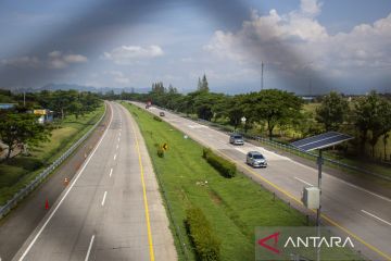 Arus mudik di Tol Cipali Cirebon mulai melandai pada H-1 Lebaran