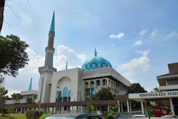 Bolehkah arisan di masjid atau mushala?