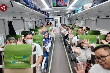 ANTARA berangkatkan 140 pemudik melalui program Mudik Aman BUMN 2025