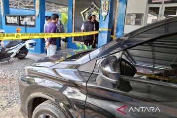 Hukum, oknum TNI 2 kali rudapaksa jurnalis hingga eks Kapolres Ngada