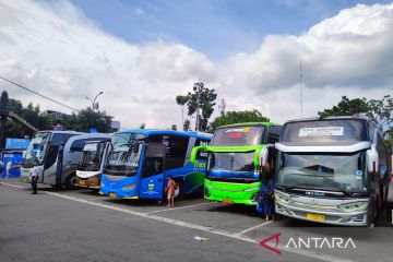 Dishub KBB tindak bus berklakson telolet saat "ramp check" di Lembang