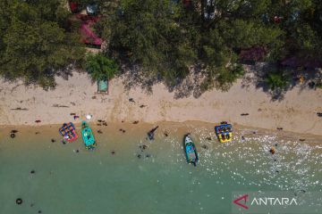 Wisata Pantai Toronipa