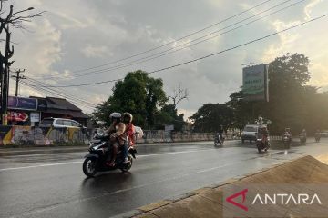 Pemilir mulai melintas di Jalan Serang-Jakarta pada H+4 Lebaran 2025