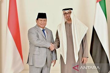 Kemarin, Prabowo lawatan ke lima negara hingga PDIP di luar koalisi