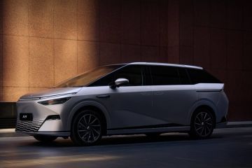 Xpeng luncurkan MPV listrik X9 2025 secara global mulai Rp838 juta