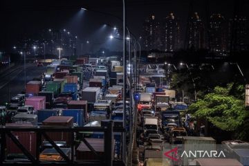 Kemacetan di Tanjung Priok merupakan kegagalan sinkronisasi instansi