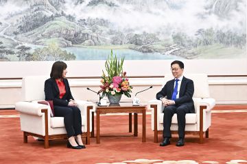 Menkeu Inggris sebut pemutusan hubungan dengan China "sangat bodoh"