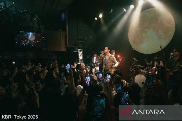 Ratusan pengunjung ramaikan konser pertama D'MASIV di Jepang