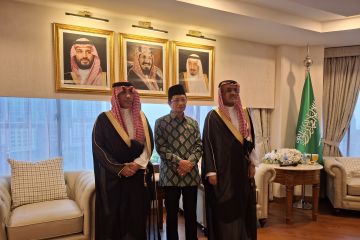 Imigrasi Saudi pantau layanan "fast track" untuk jamaah haji Indonesia