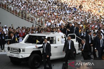 Mobil yang pernah dipakai Paus Fransiskus, Popemobile hingga Maung