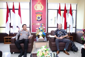 Polda Maluku gandeng polisi Australia tangani penyeludupan orang