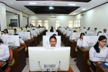 Anggota DPR minta pemerintah evaluasi mundurnya 1.957 CPNS