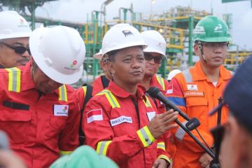 Menteri ESDM Bahlil Lahadalia di Eni Muara Bakau