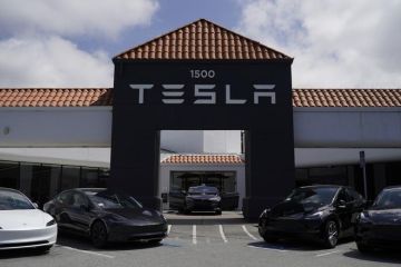 Penjualan Tesla di Eropa anjlok pada 4 bulan pertama 2025
