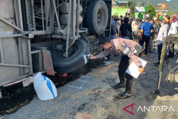 Kecelakaan bus ALS di Padang Panjang: 12 orang meninggal dan 22 orang luka-luka