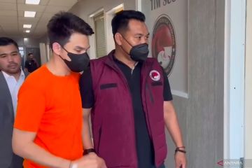 Artis JF sudah enam kali transaksi obat keras dalam Liquid Vape