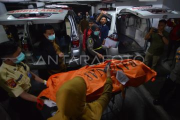 Penjemputan jenazah korban kecelakaan bus ALS
