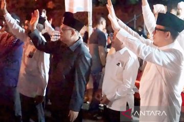 Bupati lepas keberangkatan 256 calon haji ke Asrama Haji Palembang