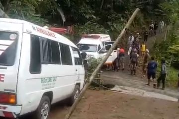 Korban tewas ledakan amunisi di Garut dievakuasi ke RSUD