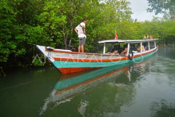 Wisata bahari kawasan Mandeh