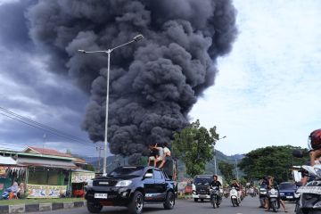 Berjibaku memadamkan 