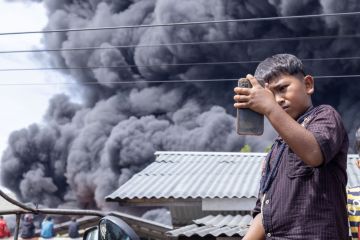 Berjibaku memadamkan 