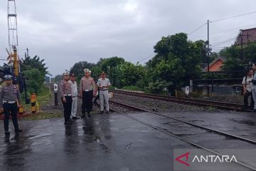 Kecelakaan kereta api di Magetan dan tujuh motor: 4 orang tewas