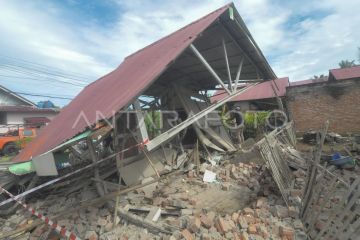 Dampak gempa bumi magnitudo 6,3 di Bengkulu