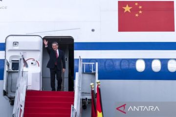 Perdana Menteri China Li Qiang tiba di Indonesia