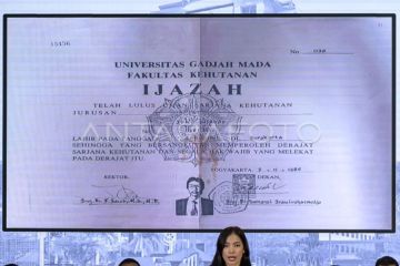 Hoaks! Video rektor UGM akui ijazah Jokowi palsu