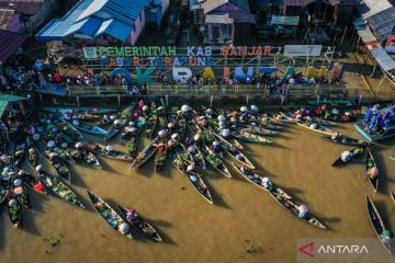 Situs Geopark Meratus Pasar Terapung Lok Baintan