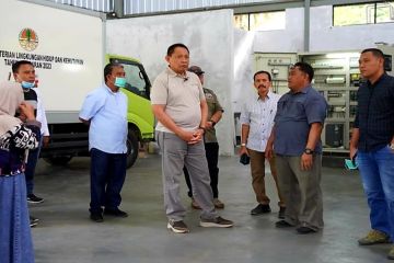 Gubernur pastikan fasilitas pembakaran limbah B3 ramah lingkungan