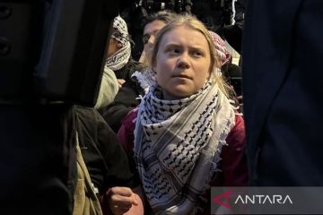 Greta Thurnberg kembali ke Swedia usai kapal Madleen gagal capai Gaza