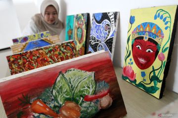 Pameran karya penyandang disabilitas di Malang