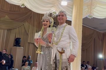 Al Ghazali dan Alyssa Daguise resmi jadi pasangan suami istri