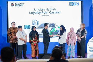 BRI bagikan hadiah mobil listrik hingga jam tangan pintar bagi merchant