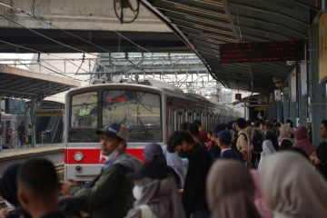 KAI Commuter terapkan perubahan pola operasi di Stasiun Tanah Abang