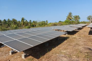 PLN operasikan PLTS di tujuh wilayah Kepulauan Madura