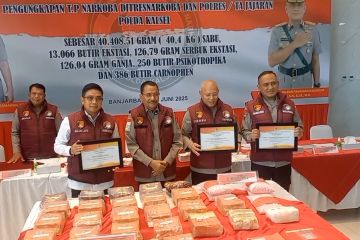 Ratusan tersangka kasus narkoba diamankan dalam Operasi Antik Intan