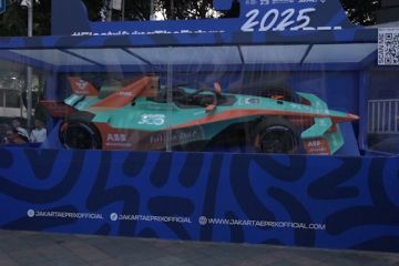 Mobil lebih canggih dan ramah lingkungan ramaikan Jakarta E-Prix 2025