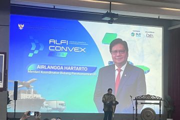 Menko Perekonomian: Biaya logistik harus terus ditekan