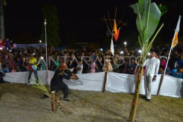 Prosesi Manabang Batang Pisang Tabuik