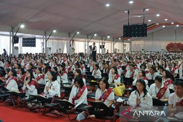 2.007 umat Buddha ikuti Indonesia Tipitaka Chanting di Borobudur