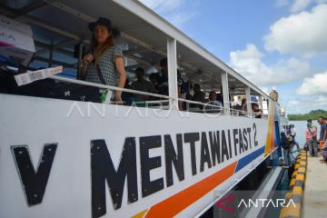 Mentawai perketat pengawasan pariwisata surfing