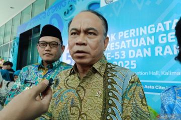 Menkop mengajak perempuan jadi tulang punggung ekonomi desa