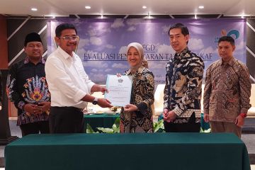 BCA Syariah Ditetapkan Kemenag sebagai LKS Penerima Wakaf Uang BCA Syariah Ditetapkan Kemenag sebagai LKS Penerima Wakaf Uang