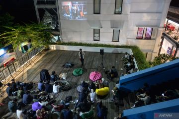 ANTARA Foto berhasil gelar edisi perdana Diskusi Taman Langit