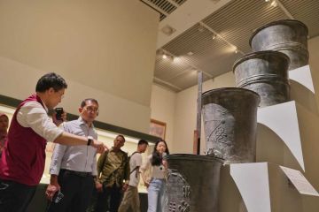 Menbud serahkan keris jadi simbol diplomasi budaya di Museum Tiongkok